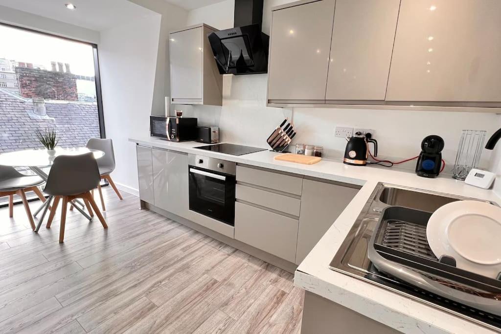 Top Floor Gem In Liverpool City Centre Apartamento Exterior foto